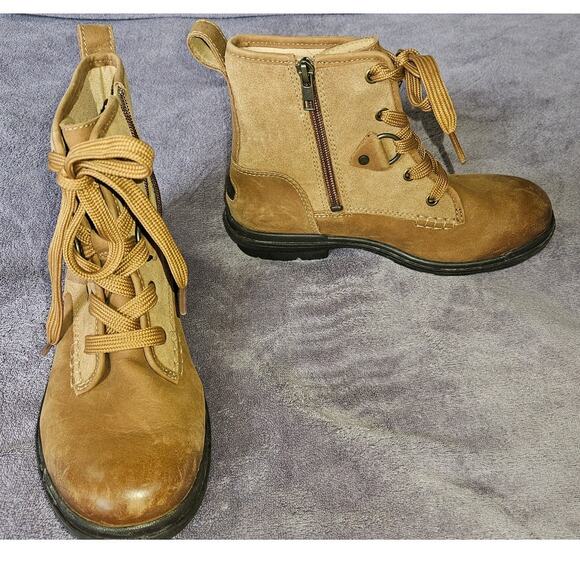 UGG‎ HAPSBURG LACE WOOL/ LEATHER WATERPROOF BOOTS Tan WOMEN US 6/EU 37 - Picture 1 of 7